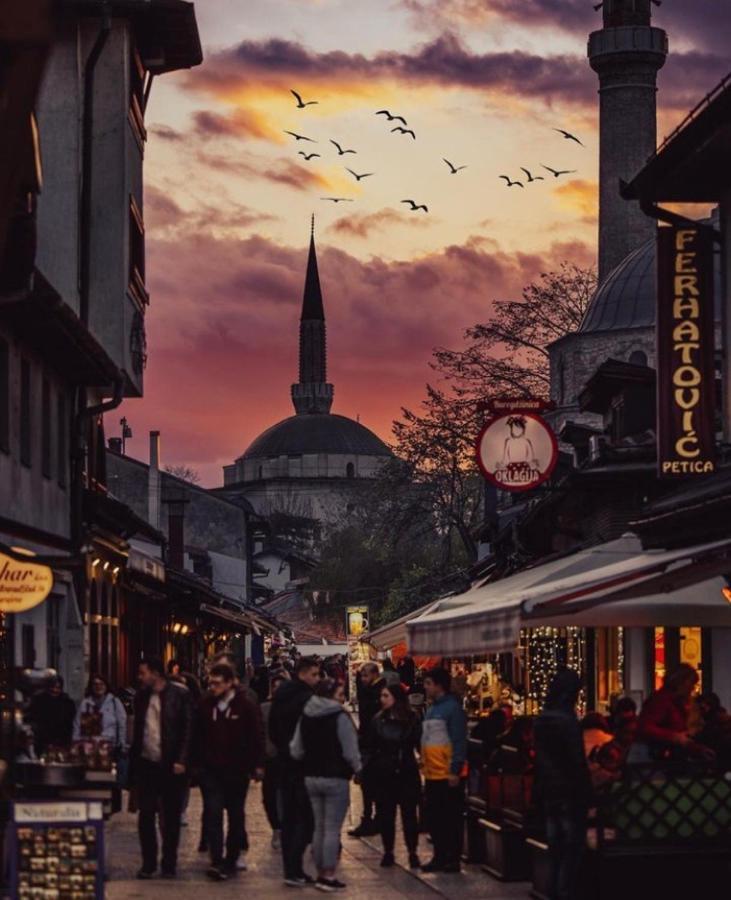 La Vita E Bella Sarajevo Exterior photo