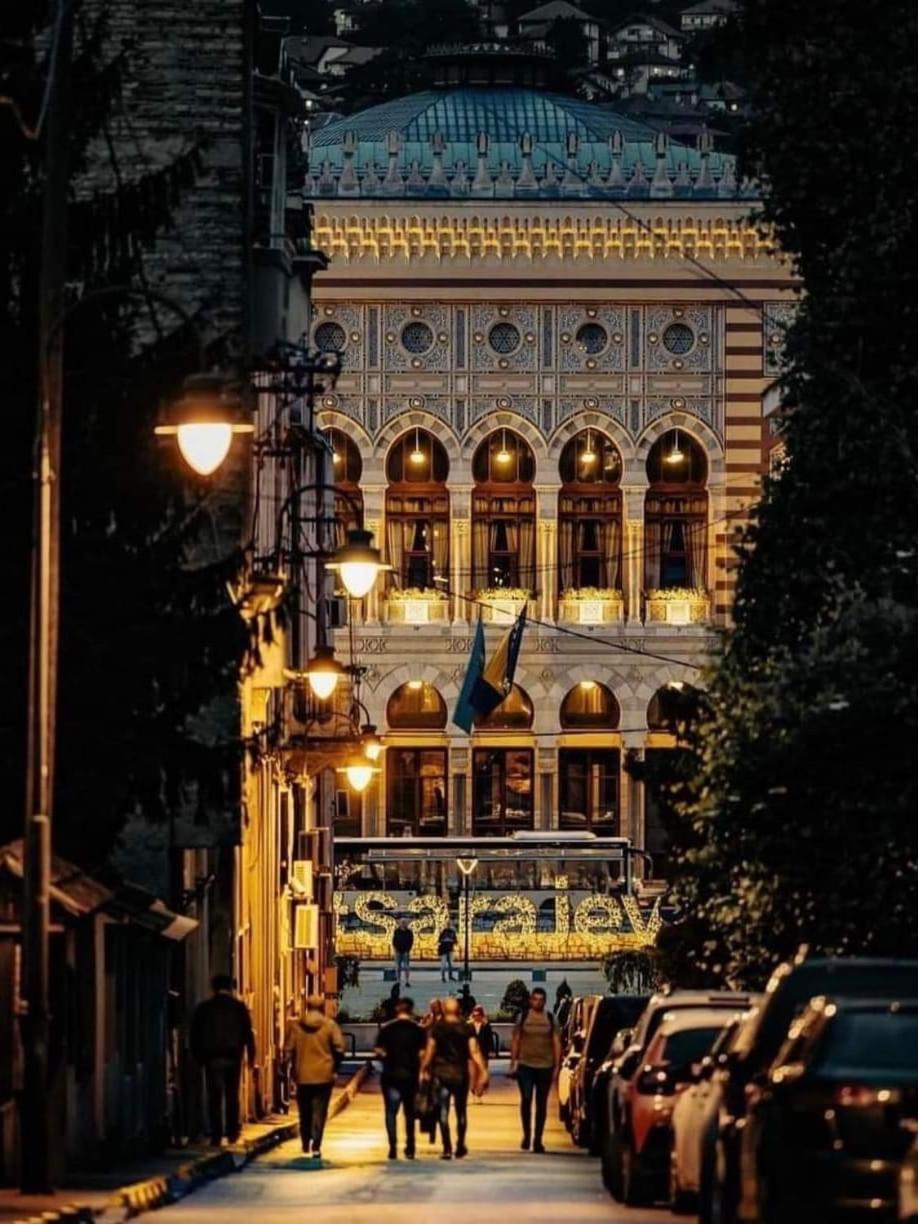 La Vita E Bella Sarajevo Exterior photo